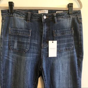 NWT Judy Blue Cropped Flare Jeans Size 32